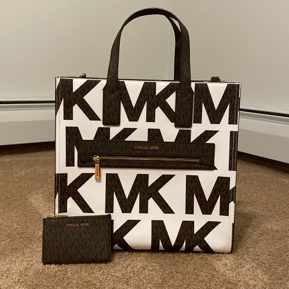 Price drop. Large MK tote & wallet